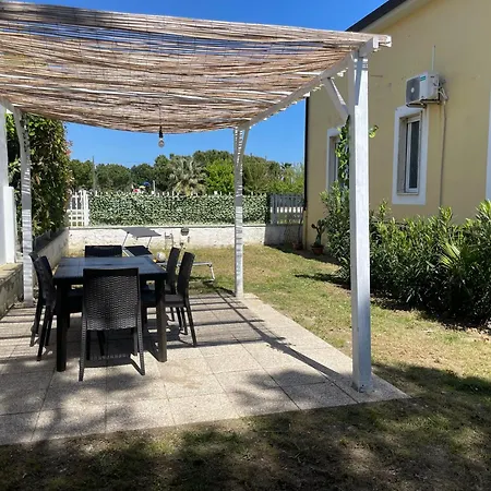 Holiday home House - Sea Front- Narramondo *